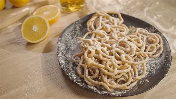 Amerykańskie funnel cakes, czyli szybkie lane faworki