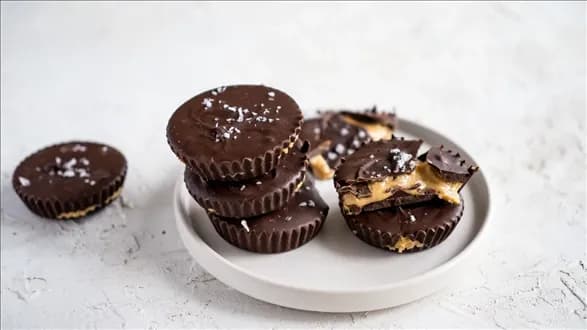 Czekoladki z masłem orzechowym i bez dodatku cukru