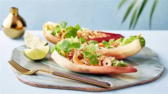 Sałatka z kwiatem bananowca