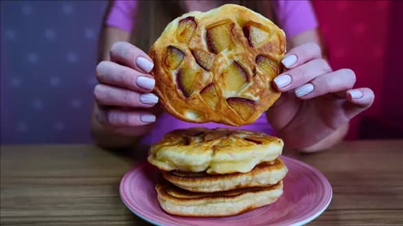 Racuchy bez drożdży ze śliwkami