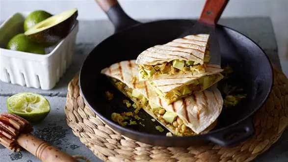 Pikantne quesadillas z cukinią