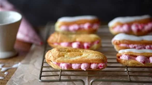 Minieklery z kremem malinowym