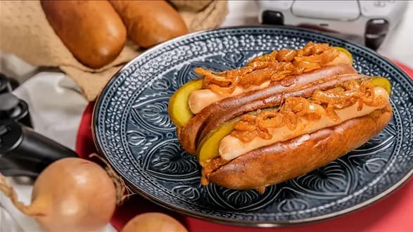 Symbiotyczne hot dogi z duszoną cebulką w musztardzie