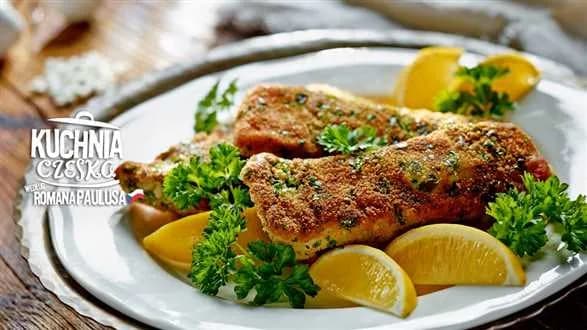 Świąteczny karp w ziołowej panierce