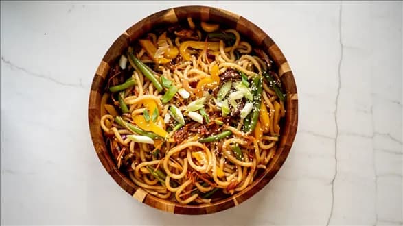 Yaki-udon z warzywami