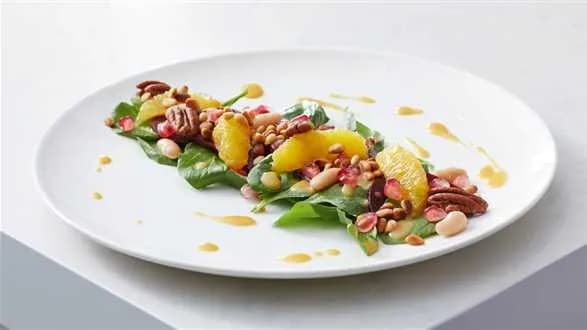 Sałatka z białej fasoli