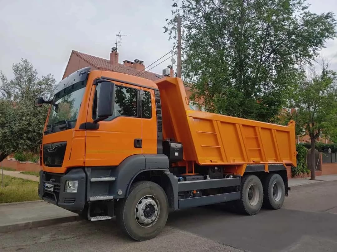 Ile naprawdę kosztuje prawo jazdy kategorii C? Sprawdź pełne koszty i oszczędności