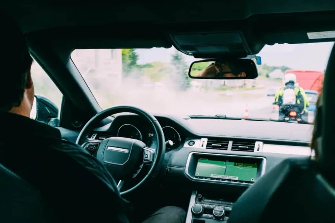 Ile zarabia kierowca Ubera w UK? Odkryj zaskakujące fakty o zarobkach