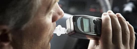 Gdzie można zbadać się alkomatem? Sprawdź dostępne miejsca i zasady